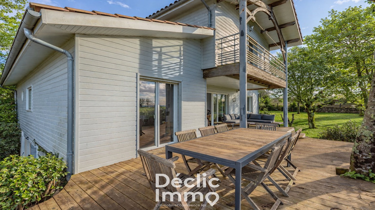 Ma-Cabane - Vente Maison CARIGNAN DE BORDEAUX, 226 m²