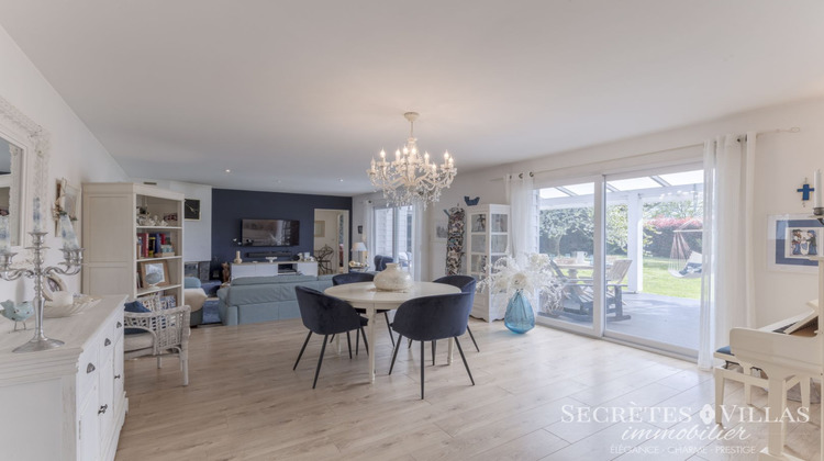 Ma-Cabane - Vente Maison CARIGNAN-DE-BORDEAUX, 226 m²