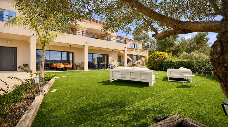 Ma-Cabane - Vente Maison CARNOUX-EN-PROVENCE, 300 m²