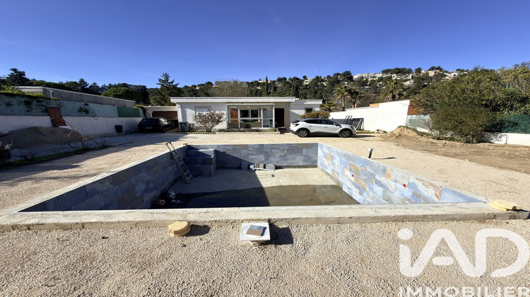 Ma-Cabane - Vente Maison Carnoux-en-Provence, 179 m²