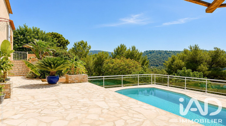 Ma-Cabane - Vente Maison Carnoux-en-Provence, 242 m²