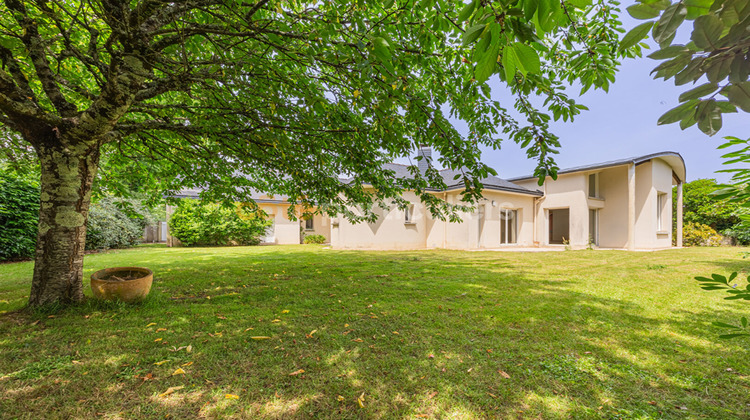 Ma-Cabane - Vente Maison CARQUEFOU, 370 m²