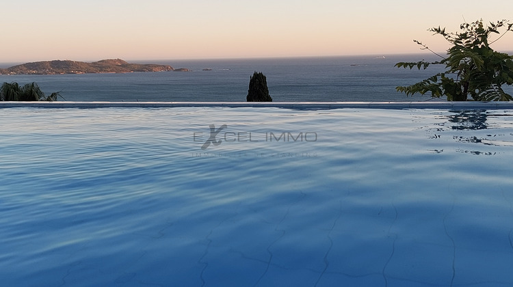 Ma-Cabane - Vente Maison Carqueiranne, 236 m²