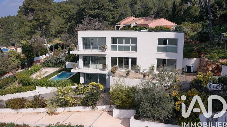 Ma-Cabane - Vente Maison Carqueiranne, 290 m²