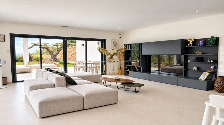Ma-Cabane - Vente Maison Carqueiranne, 220 m²