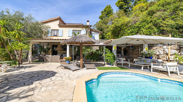 Ma-Cabane - Vente Maison Castagniers, 202 m²