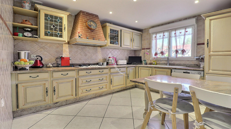 Ma-Cabane - Vente Maison CASTELGINEST, 90 m²