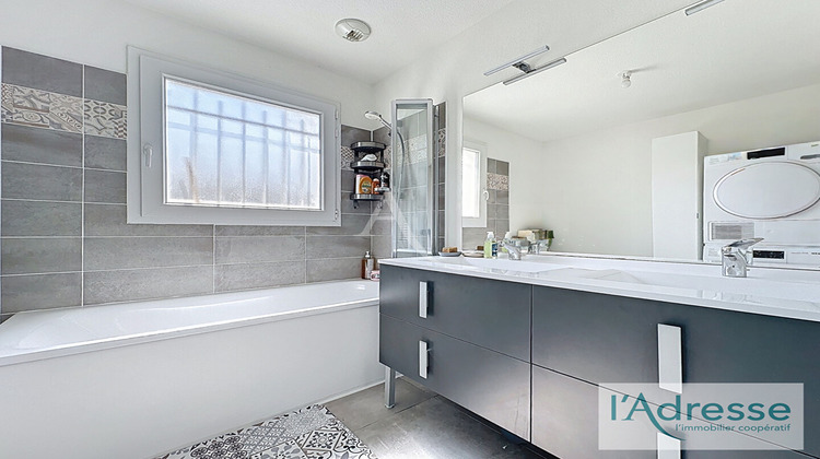 Ma-Cabane - Vente Maison CASTELGINEST, 90 m²