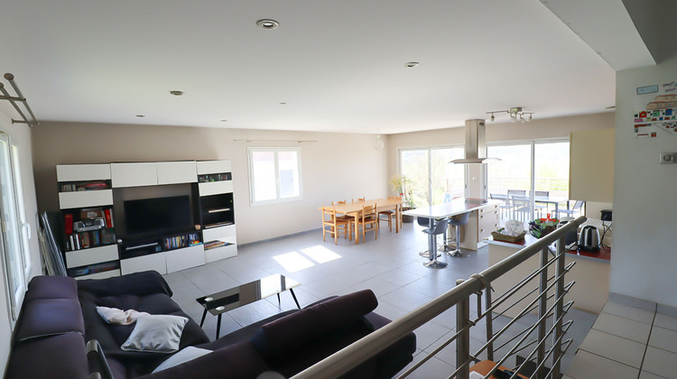 Ma-Cabane - Vente Maison CASTELNAU-DE-MONTMIRAL, 110 m²