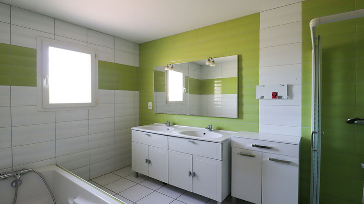 Ma-Cabane - Vente Maison CASTELNAU-DE-MONTMIRAL, 110 m²