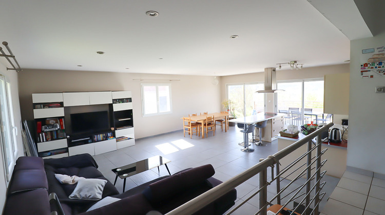 Ma-Cabane - Vente Maison CASTELNAU-DE-MONTMIRAL, 110 m²