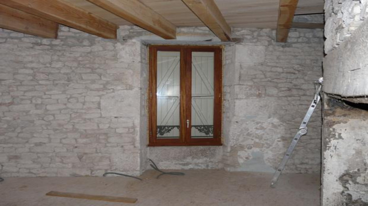 Ma-Cabane - Vente Maison CASTELNAU MONTRATIER, 100 m²