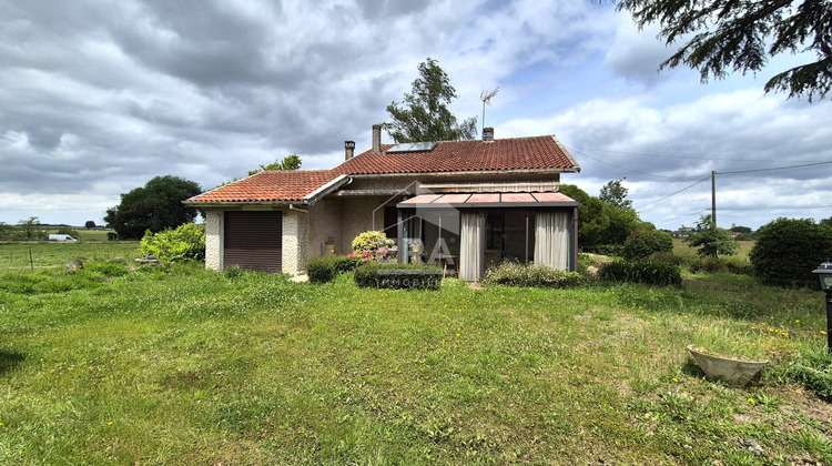 Ma-Cabane - Vente Maison CASTELNAU-RIVIERE-BASSE, 94 m²