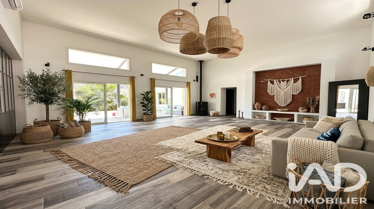 Ma-Cabane - Vente Maison Castillon-du-Gard, 210 m²