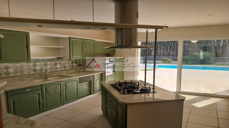 Ma-Cabane - Vente Maison Castres-Gironde, 230 m²