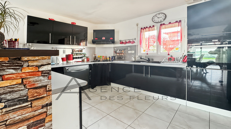 Ma-Cabane - Vente Maison CAUDEBEC-LES-ELBEUF, 103 m²