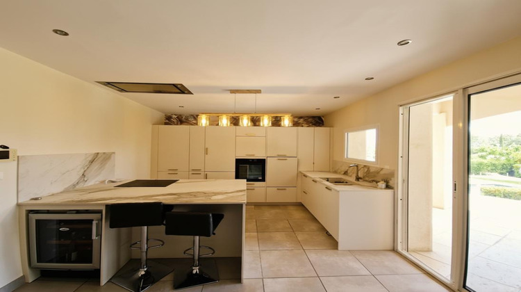 Ma-Cabane - Vente Maison CAUMONT SUR DURANCE, 230 m²