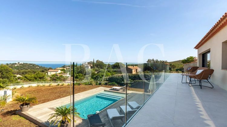 Ma-Cabane - Vente Maison Cavalaire-sur-Mer, 180 m²