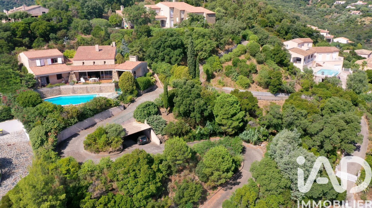 Ma-Cabane - Vente Maison Cavalaire-sur-Mer, 180 m²