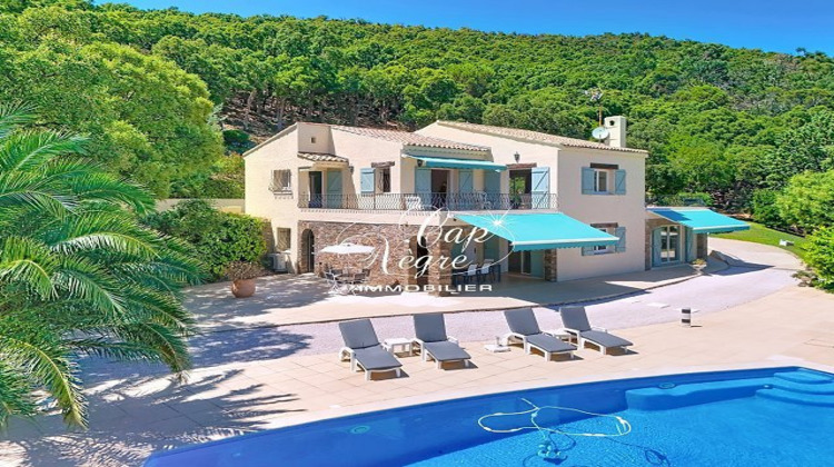 Ma-Cabane - Vente Maison CAVALAIRE-SUR-MER, 250 m²