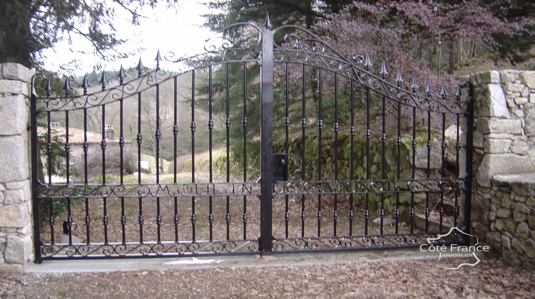 Ma-Cabane - Vente Maison Cayrols, 209 m²