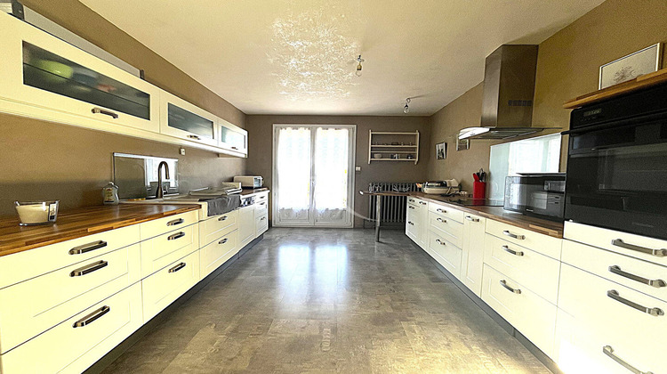 Ma-Cabane - Vente Maison CELLETTES, 200 m²