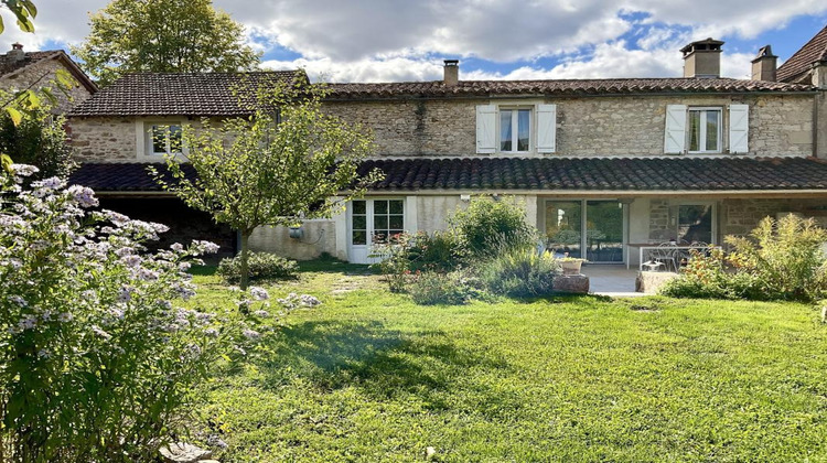 Ma-Cabane - Vente Maison CENEVIERES, 200 m²