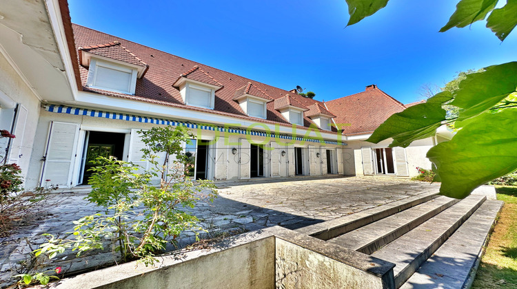 Ma-Cabane - Vente Maison Cessieu, 425 m²