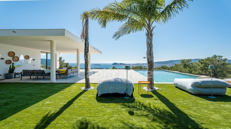 Ma-Cabane - Vente Maison CEYRESTE, 335 m²