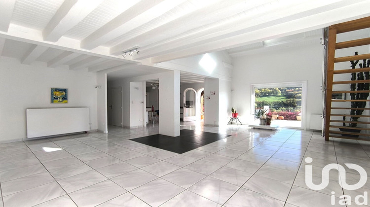 Ma-Cabane - Vente Maison Ceyssac, 220 m²