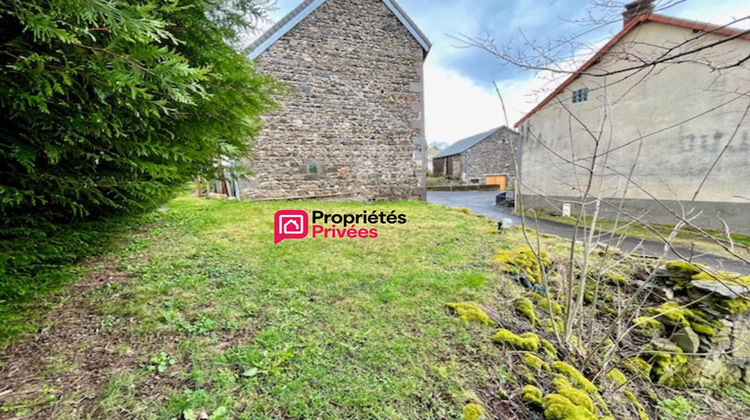 Ma-Cabane - Vente Maison CEYSSAT, 300 m²