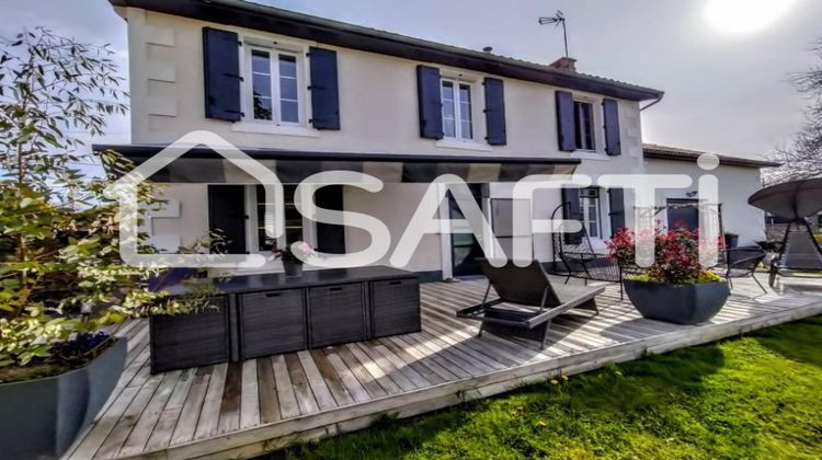 Ma-Cabane - Vente Maison Chabanais, 145 m²