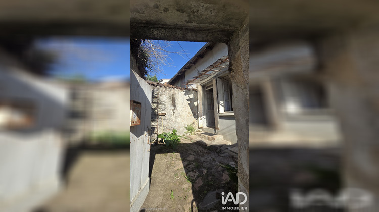 Ma-Cabane - Vente Maison Chabanais, 30 m²