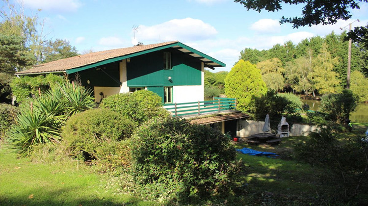 Ma-Cabane - Vente Maison CHABRAC, 200 m²