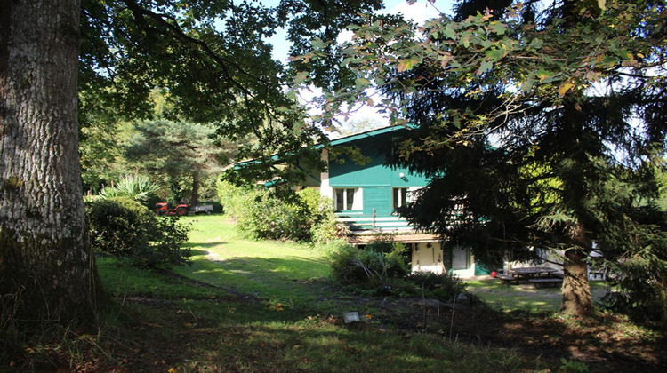 Ma-Cabane - Vente Maison CHABRAC, 200 m²