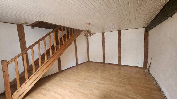 Ma-Cabane - Vente Maison CHABRAC, 97 m²