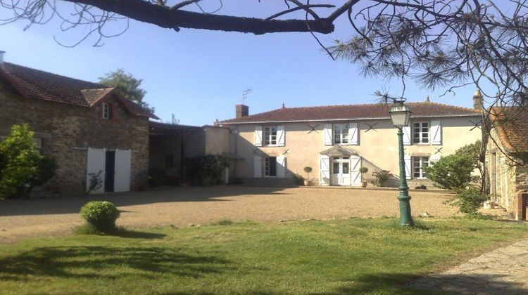 Ma-Cabane - Vente Maison CHAIZE LE VICOMTE (LA), 275 m²