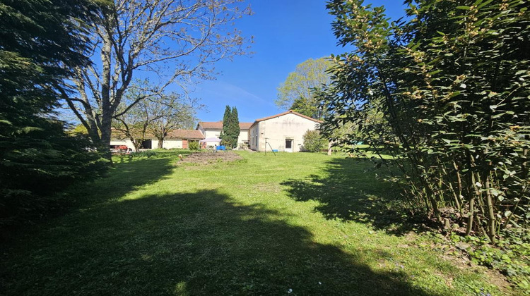 Ma-Cabane - Vente Maison CHALAGNAC, 247 m²