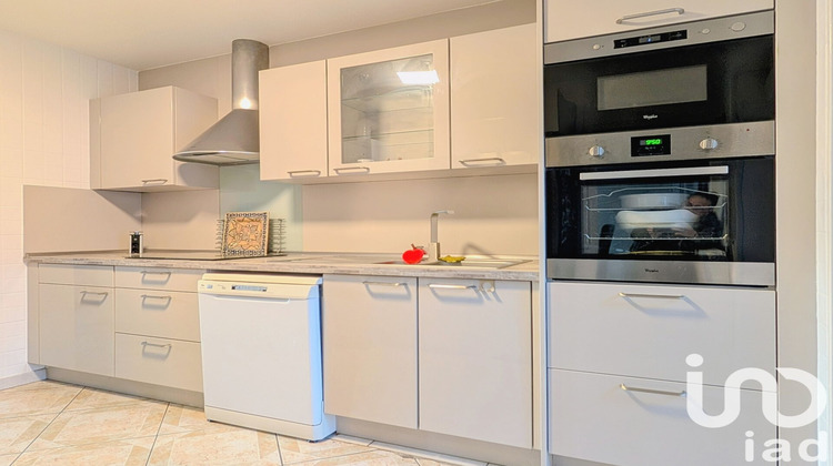 Ma-Cabane - Vente Maison Châlons-en-Champagne, 108 m²