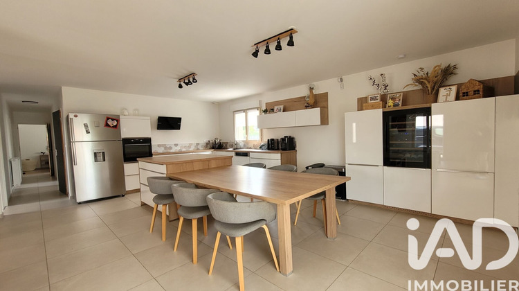 Ma-Cabane - Vente Maison Châlons-en-Champagne, 109 m²