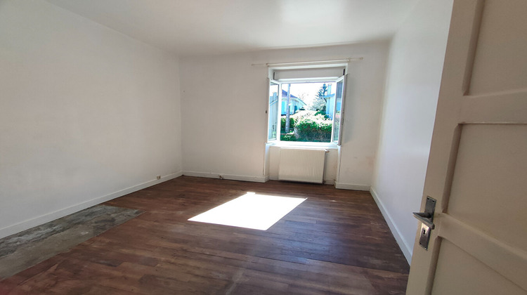 Ma-Cabane - Vente Maison CHALUS, 177 m²