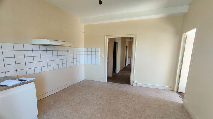 Ma-Cabane - Vente Maison CHALUS, 177 m²