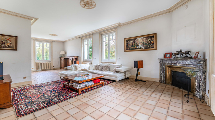 Ma-Cabane - Vente Maison Chamagnieu, 376 m²