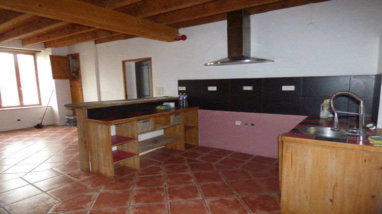 Ma-Cabane - Vente Maison CHAMBLET, 95 m²