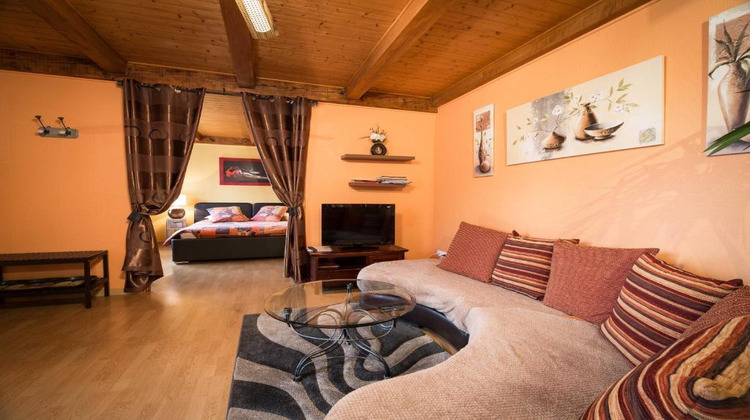 Ma-Cabane - Vente Maison CHAMBLEY-BUSSIERES, 453 m²