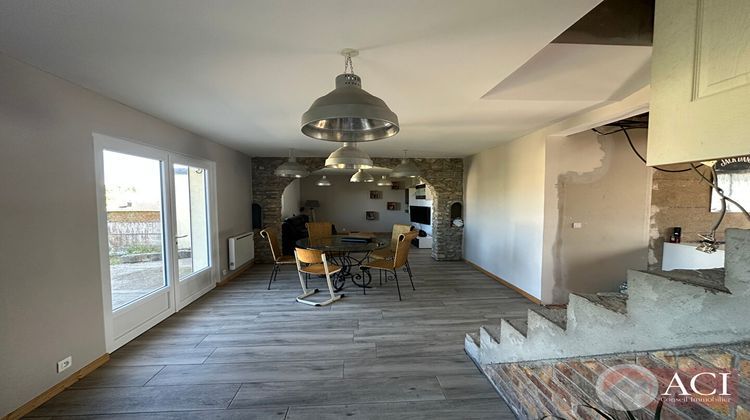 Ma-Cabane - Vente Maison CHAMBLY, 137 m²