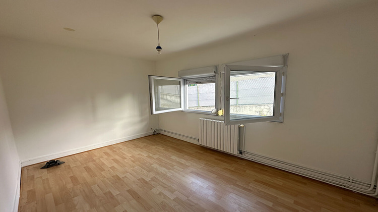 Ma-Cabane - Vente Maison CHAMBLY, 70 m²