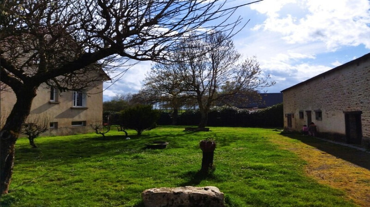 Ma-Cabane - Vente Maison CHAMBON SUR VOUEIZE, 120 m²