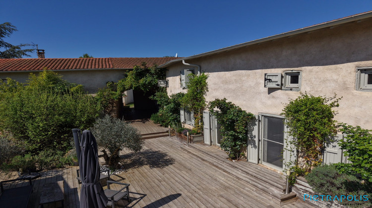 Ma-Cabane - Vente Maison Chambost-Longessaigne, 380 m²