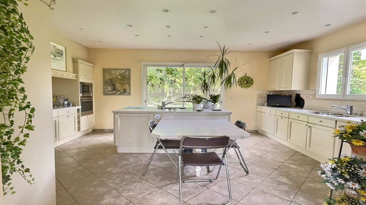 Ma-Cabane - Vente Maison CHAMBOURCY, 263 m²